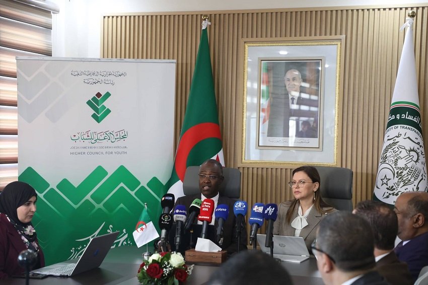 الشباب الجزائري