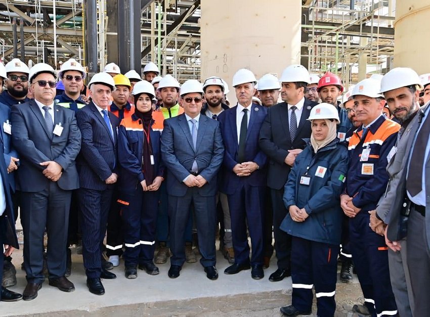 وهران-م الذكرى السبعين للاتحاد العام للعمال الجزائريين وتأميم المحروقات… تعزيز السيادة الطاقوية والمسار التنموي للجزائر