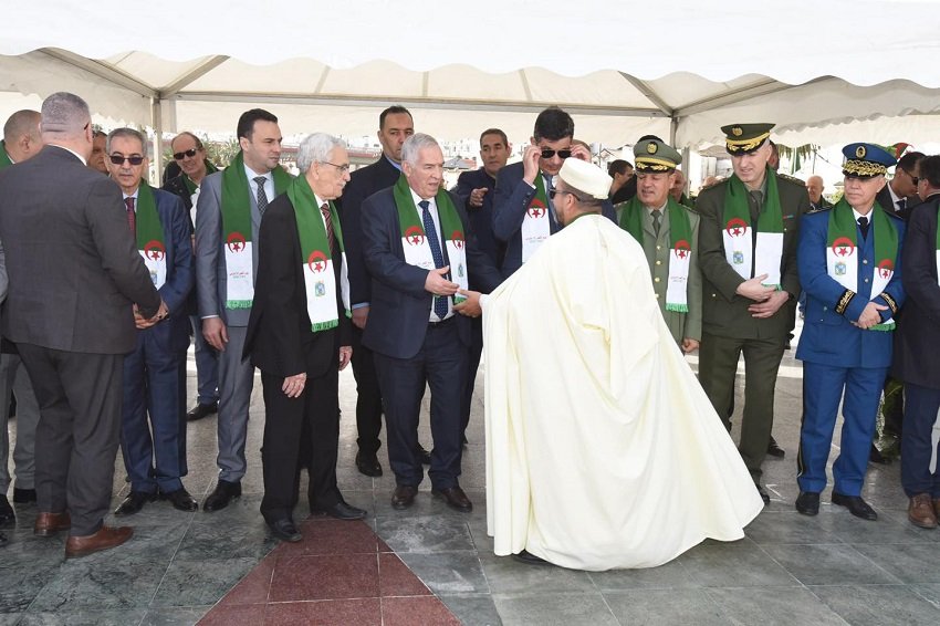 17-2 الجزائر تحيي عيد النصر برسائل وفاء وتجديد للعهد الوطني