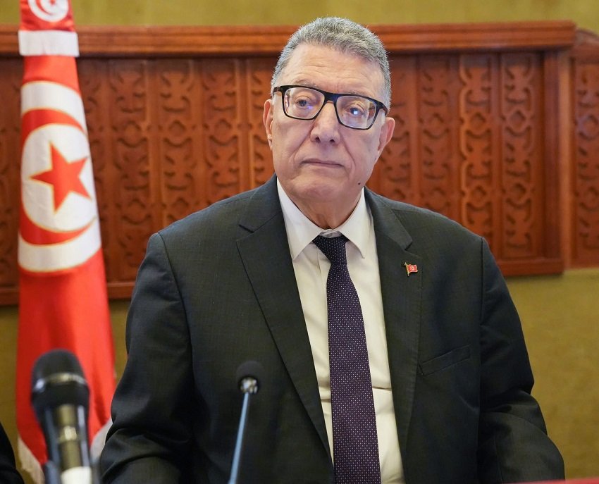 24-3 تونس تعتمد الفوترة الإلكترونية: نقاشات مكثفة حول التدرج والتحديات