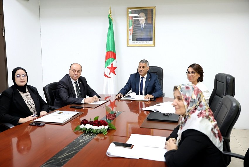 العلاقات الجزائرية الزيمبابوية