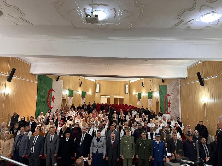 34 الجزائر تدعم التكفل بالأطفال المصابين باضطراب طيف التوحد عبر دورة تكوينية متخصصة