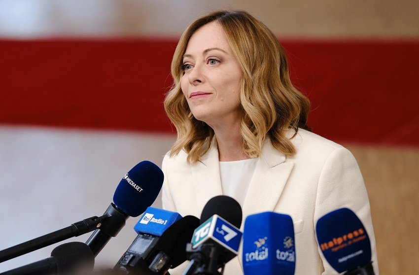 aaa-9 رئيسة وزراء إيطاليا Giorgia Meloni في الجزائر: رهانات الغاز تعيد رسم الشراكة