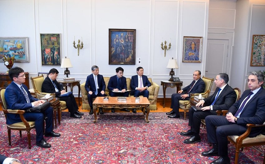 e-3 مصر والصين تبحثان تهدئة الشرق الأوسط