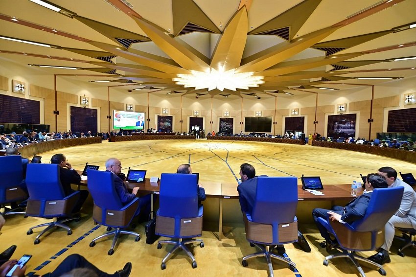 ee-5 انطلاق أشغال اللجنة المشتركة في نيامي للتعاون الجزائري النيجري