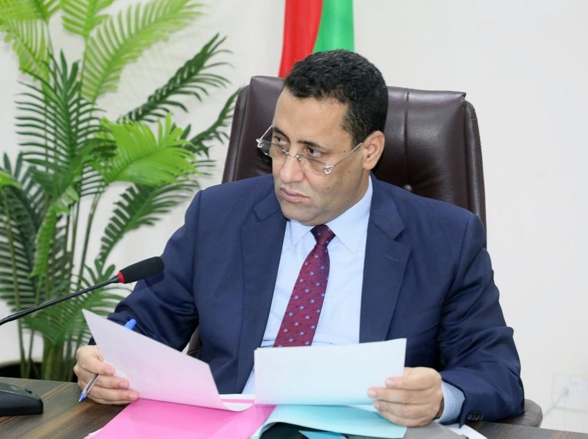 h-1 الوزير الأول الموريتاني يترأس اجتماع متابعة تموين السوق ويؤكد استقرار الأسعار