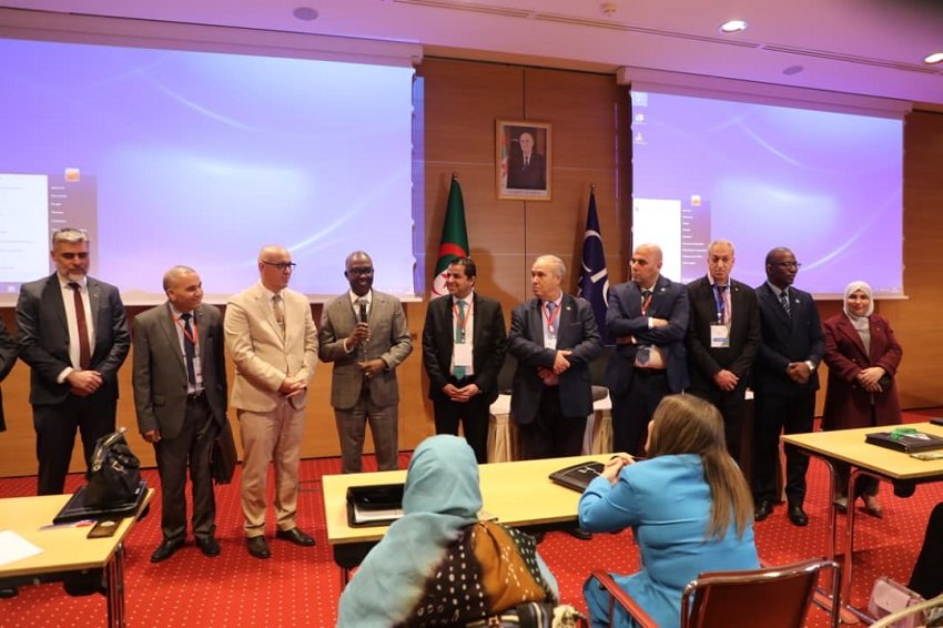 نزاهة-الانتخابات-فى-الجزائر من الصحافة إلى الشباب.. مسار متكامل لتعزيز نزاهة الانتخابات في الجزائر