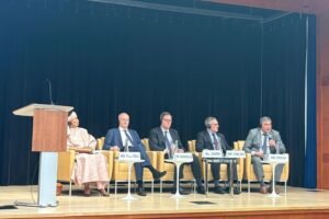 الاستثمار في الجزائر