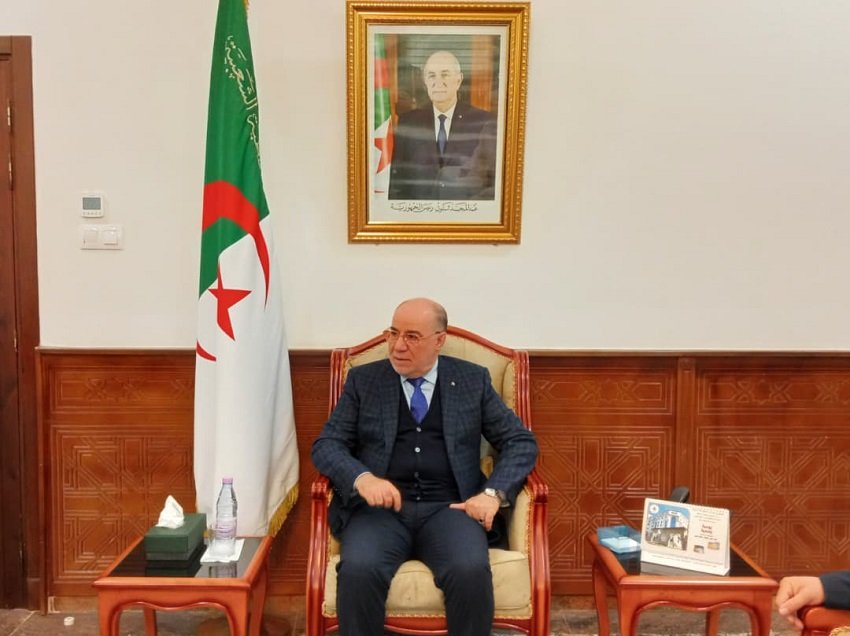 الأئمة الموفدون