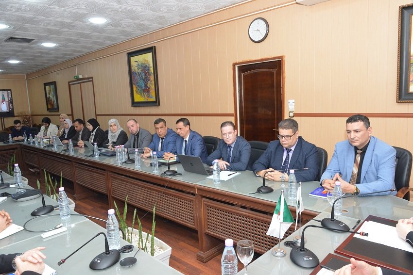 21-1 التربية الوطنية تعزز النزاهة والشفافية عبر يوم تكويني عن بعد