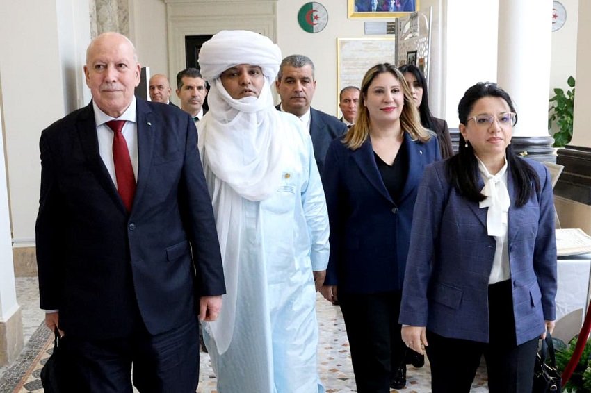 أسئلة برلمانية