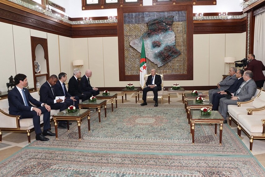 5-8 زيارة إنفانتينو للجزائر.. خطوة نحو الريادة الكروية الإفريقية