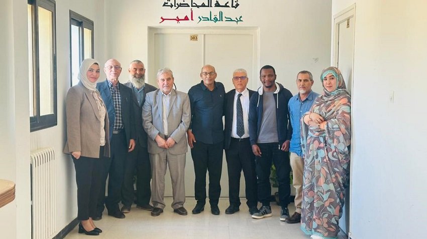 تطوير المناهج