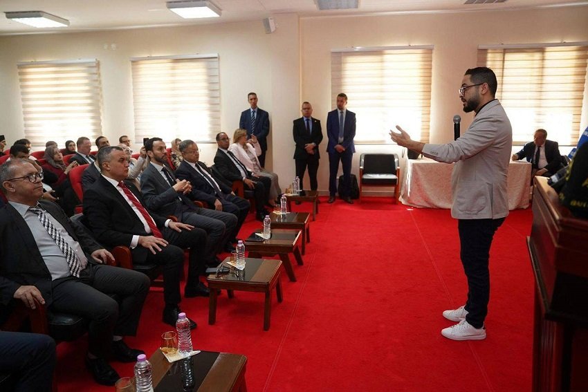 gggg-1 تجمع وطني للذكاء الاصطناعي يعزز ريادة الأعمال الجامعية