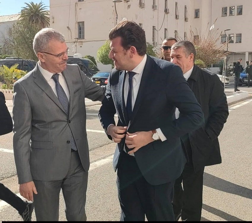 gggg وزير الفلاحة يقود خطة لتسريع المكننة الفلاحية بسيدي بلعباس