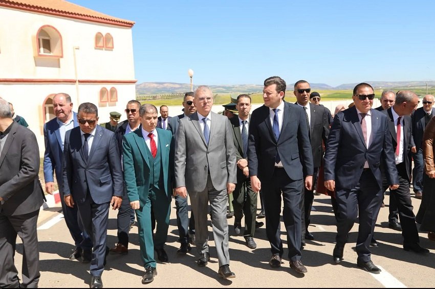 ggggggg وزير الفلاحة يقود خطة لتسريع المكننة الفلاحية بسيدي بلعباس