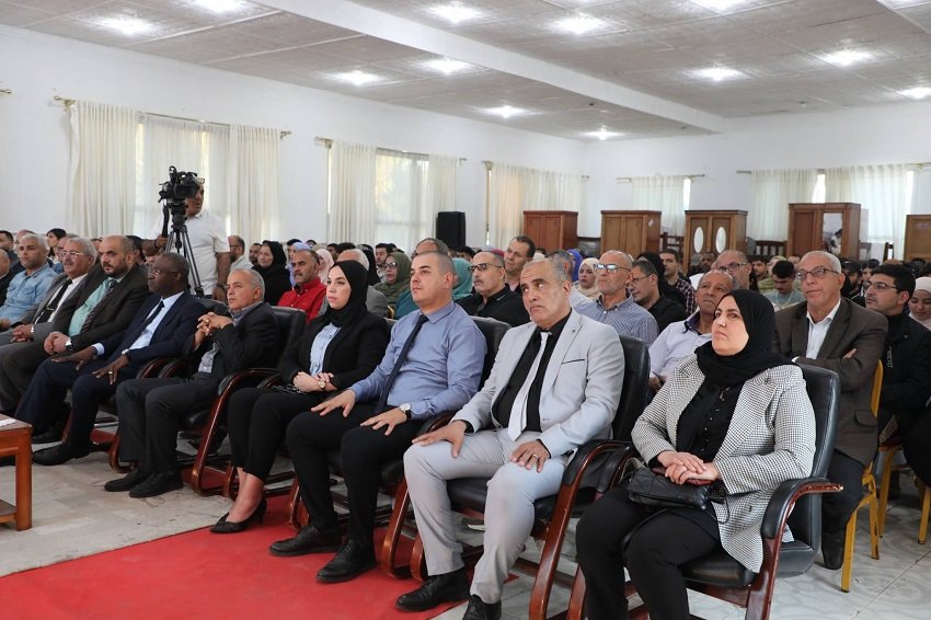 e-2 وزير الشباب يكرّم الطلبة ويعلن تطوير معهد تكوين الإطارات
