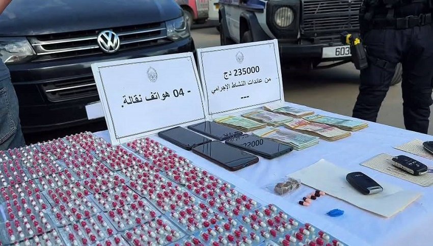 j تفكيك شبكة إجرامية بالجزائر وضبط نحو 6000 كبسولة مخدرات بالعاصمة