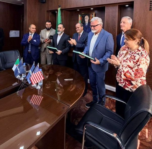 مصنع سكيتشرز