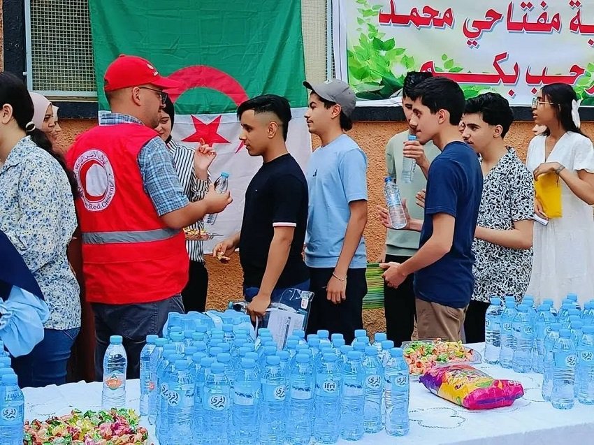 الهلال الأحمر الجزائري