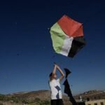 طائرات غزة الورقية
