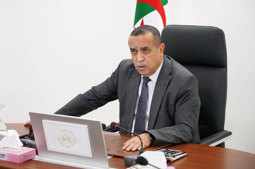 bb-2 الجزائر تعزز مشاريع الطاقة المتجددة والتعاون الأفريقي
