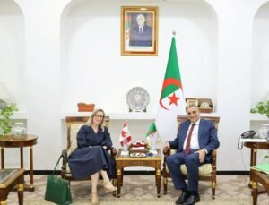 التعاون الجزائري الكندي