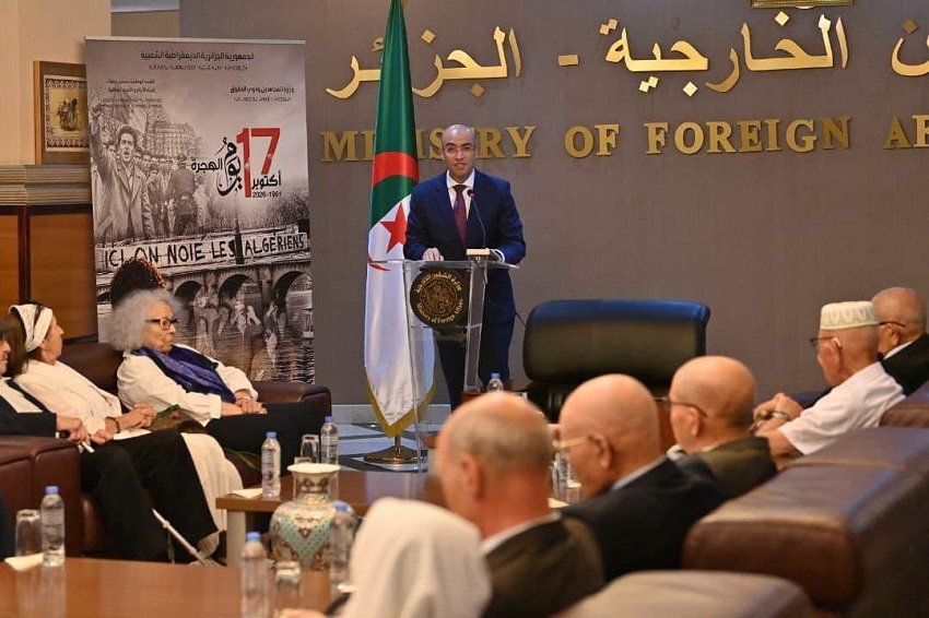 الجالية الجزائرية بالخارج
